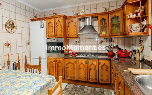 Resale - Villa - Fuengirola - Los Pacos