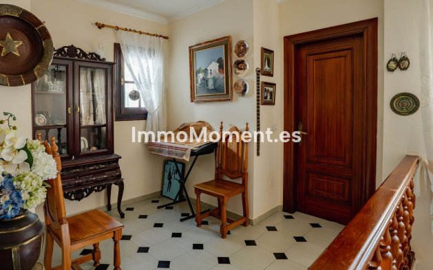 Resale - Villa - Fuengirola - Los Pacos