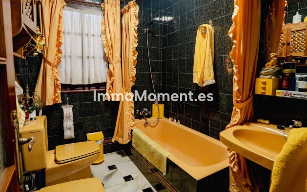 Resale - Villa - Fuengirola - Los Pacos