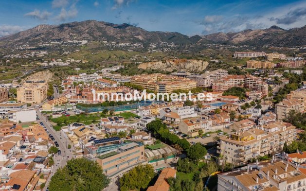 Resale - Villa - Fuengirola - Los Pacos