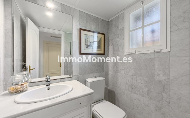 Revente - Maison mitoyenne - Estepona  - Estepona Centro