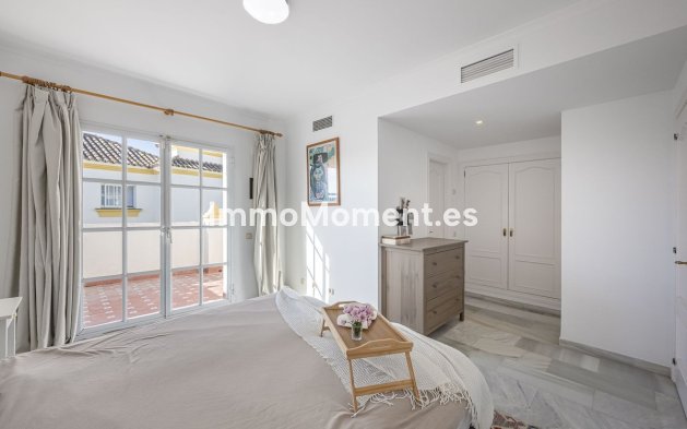 Revente - Maison mitoyenne - Estepona  - Estepona Centro