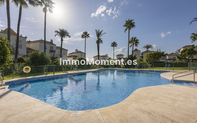 Revente - Maison mitoyenne - Estepona  - Estepona Centro