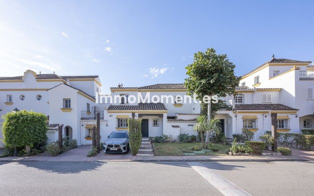 Revente - Maison mitoyenne - Estepona  - Estepona Centro