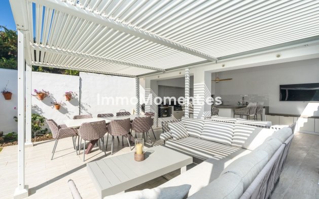 Wiederverkauf - Freistehende Villa - Estepona  - New Golden Mile