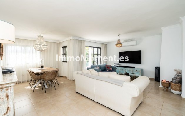 Wiederverkauf - Freistehende Villa - Estepona  - New Golden Mile