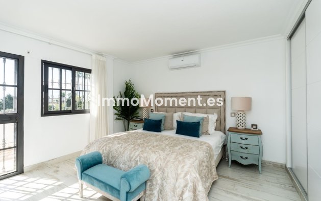 Wiederverkauf - Freistehende Villa - Estepona  - New Golden Mile