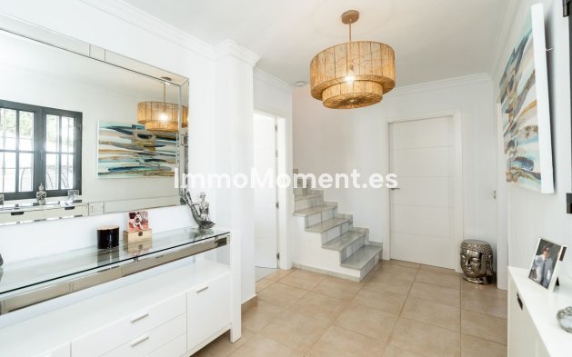 Wiederverkauf - Freistehende Villa - Estepona  - New Golden Mile