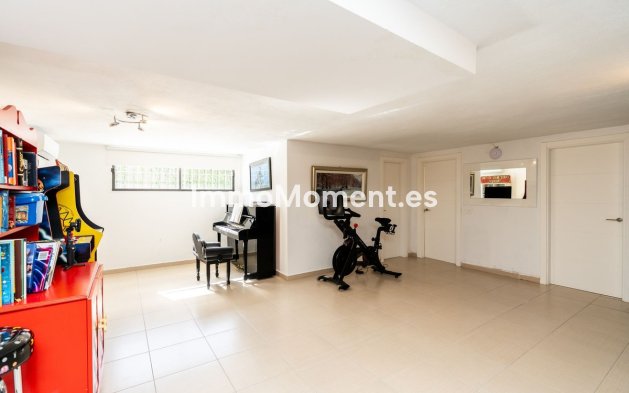Wiederverkauf - Freistehende Villa - Estepona  - New Golden Mile