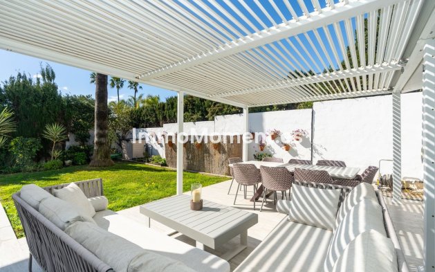 Wiederverkauf - Freistehende Villa - Estepona  - New Golden Mile