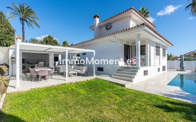 Wiederverkauf - Freistehende Villa - Estepona  - New Golden Mile