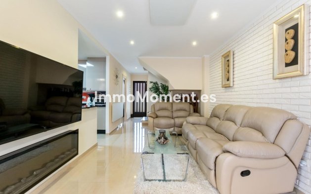 Resale - Townhouse - Torrevieja - Aguas Nuevas