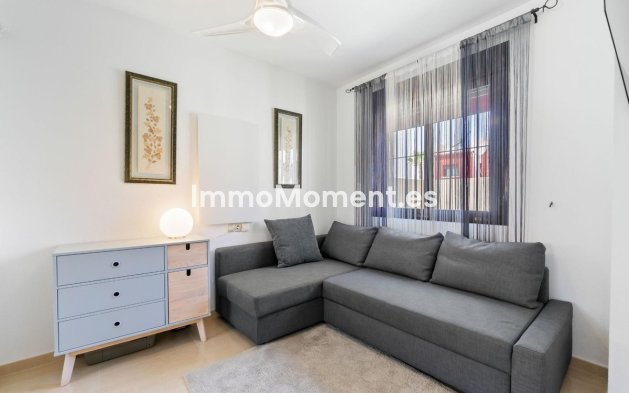 Resale - Townhouse - Torrevieja - Aguas Nuevas