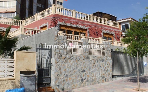 Revente - Villa individuelle - Benidorm - Benidorm Centro