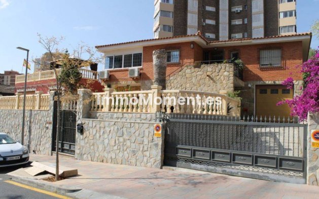 Revente - Villa individuelle - Benidorm - Benidorm Centro