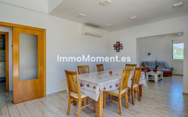 Wiederverkauf - Villa - La Nucía - La Nucia Centro