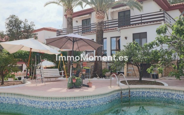 Wiederverkauf - Villa - La Nucía - La Nucia Centro