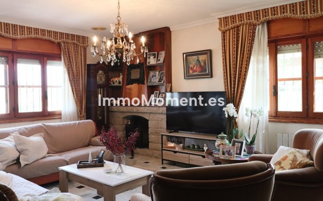 Wiederverkauf - Villa - La Nucía - La Nucia Centro