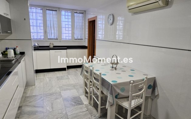 Resale - Apartment - Benidorm - Benidorm Centro