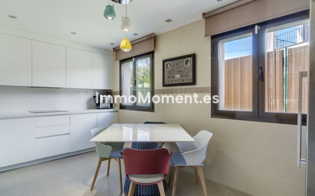 Revente - Villa - Estepona  - Estepona Centro