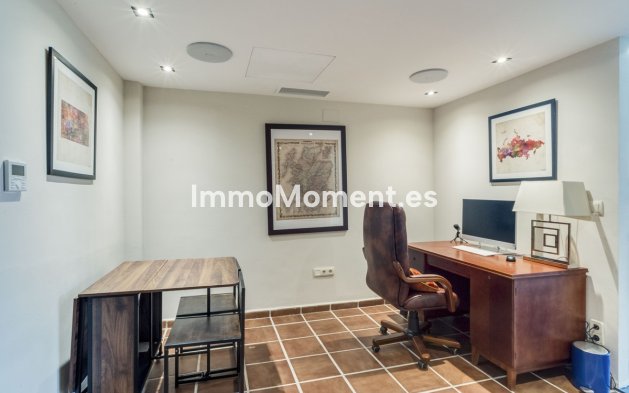 Revente - Villa - Estepona  - Estepona Centro