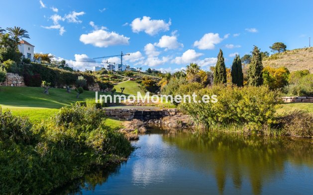 Bestaande woning - Grond - Estepona  - New Golden Mile