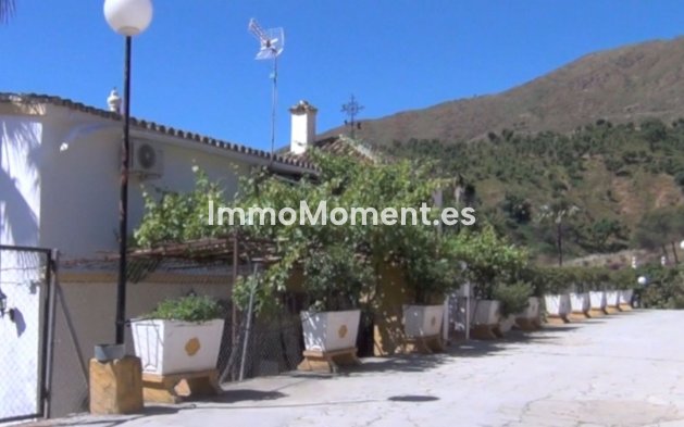 Resale - Country house - Mijas - Entrerrios