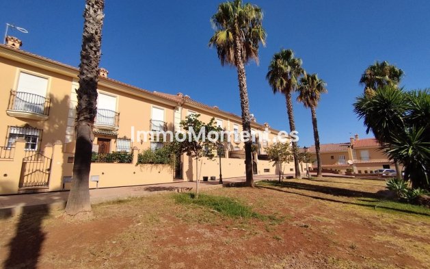 Revente - Terrain - Intérieur                       - Coín