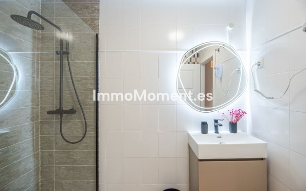 Resale - Apartment - Málaga - Málaga Centro