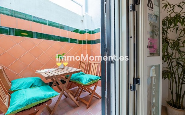 Resale - Apartment - Málaga - Málaga Centro