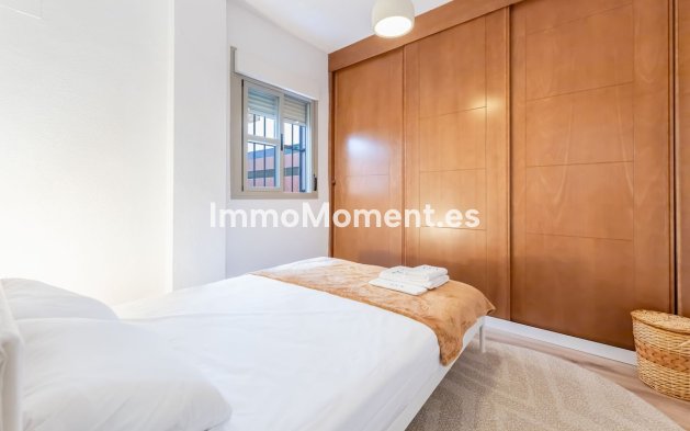 Resale - Apartment - Málaga - Málaga Centro