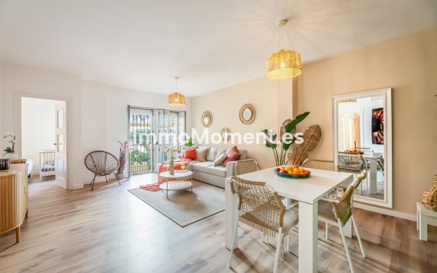 Resale - Apartment - Málaga - Málaga Centro