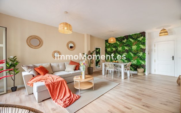 Resale - Apartment - Málaga - Málaga Centro