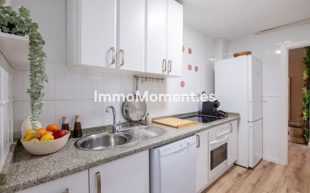 Resale - Apartment - Málaga - Málaga Centro