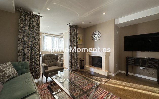 Wiederverkauf - Wohnung - Marbella - Puerto Banús