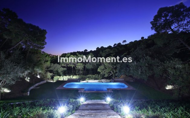 Resale - Villa - Benahavís - Benahavís Centro