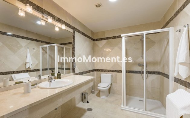 Revente - Villa - Marbella - Nueva Andalucía