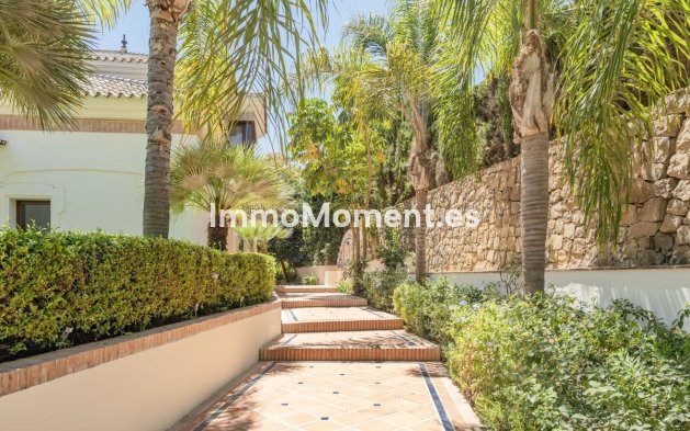 Revente - Villa - Marbella - Nueva Andalucía
