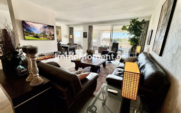 Resale - Apartment - Benahavís - La Quinta