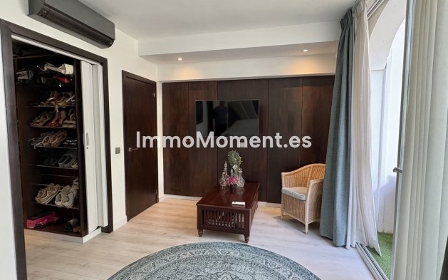 Resale - Apartment - Benahavís - La Quinta