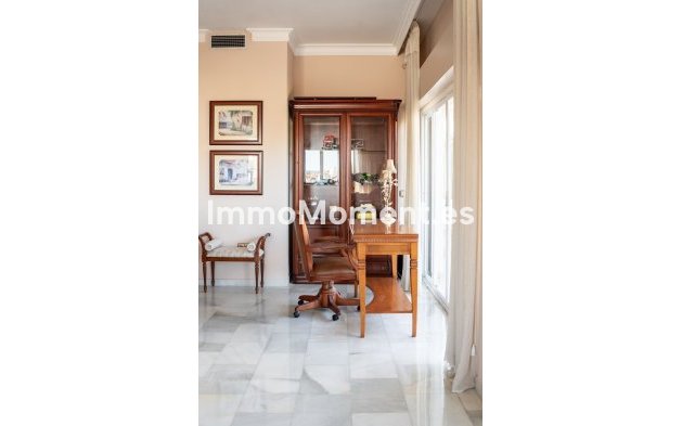 Wiederverkauf - Wohnung - Marbella - Nueva Andalucía