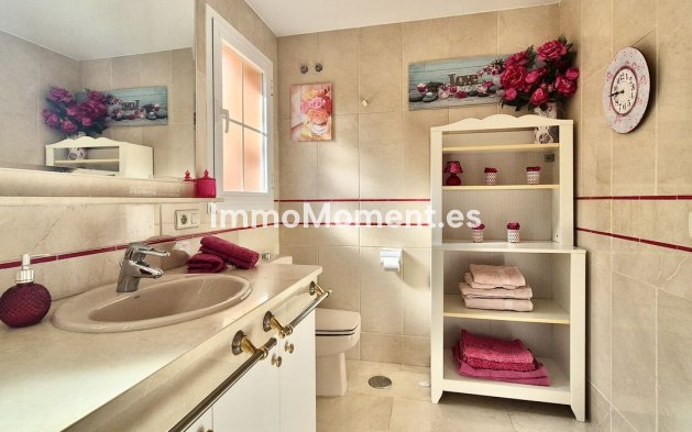 Revente - Appartement - Marbella - Nueva Andalucía