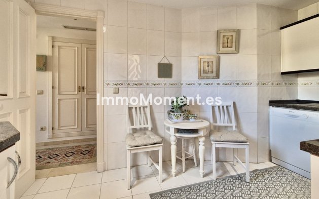 Revente - Appartement - Marbella - Nueva Andalucía