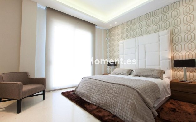 Revente - Villa - Marbella - El Rosario