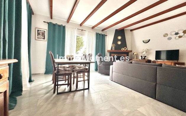 Wiederverkauf - Reihenhaus - Mijas Costa - Calahonda