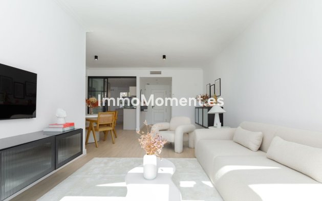 Resale - Apartment - Benahavís - La Quinta