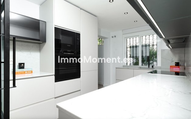 Resale - Apartment - Benahavís - La Quinta