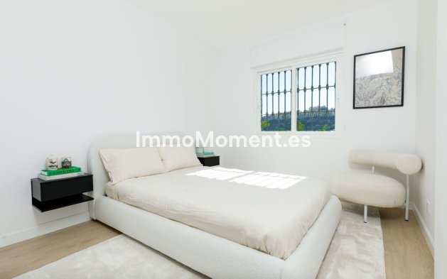 Resale - Apartment - Benahavís - La Quinta