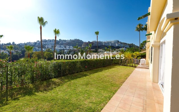 Resale - Apartment - Benahavís - La Quinta