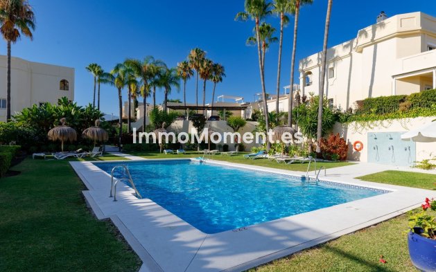 Resale - Apartment - Benahavís - La Quinta